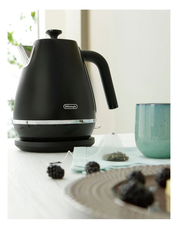 Wholesale π Delonghi Distinta Moments Kettle Black KBin2001BK π - Image 4
