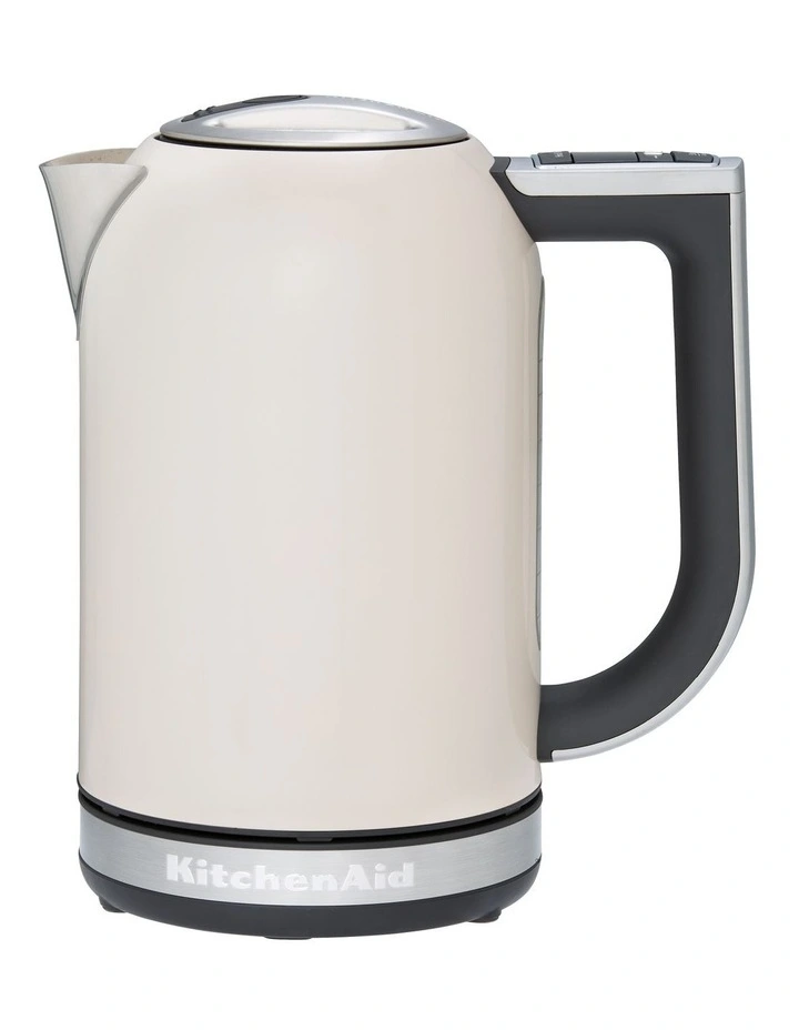 Brand new 🤩 KitchenAid Kettle Cream 5KEK1835ACC 😉