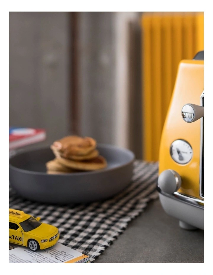 Cheapest ๐ Delonghi Icona Capitals New York 4 Slice Toaster Yellow CTOC4003Y ๐ - Image 4