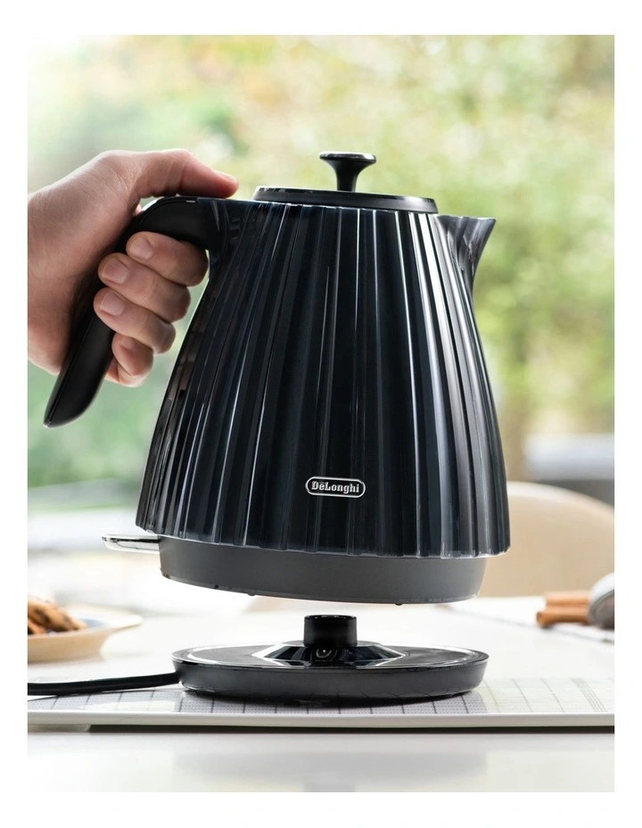 Buy π― Delonghi Ballerina Kettle Furnace Black KBD2001BK π - Image 5